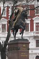 http://upload.wikimedia.org/wikipedia/commons/thumb/b/b3/Monument_to_Daniel_of_Galicia_in_Lviv.jpg/250px-Monument_to_Daniel_of_Galicia_in_Lviv.jpg
